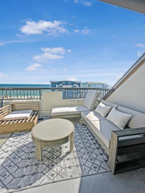 Beach Paradise - Perfect Ocean Views with Pool & Sauna & Breakfast!